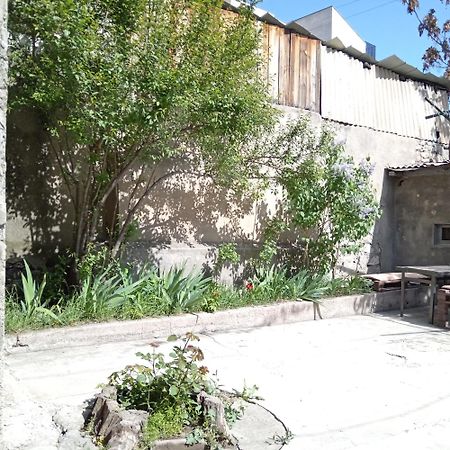 House 56 Yerevan Exterior foto