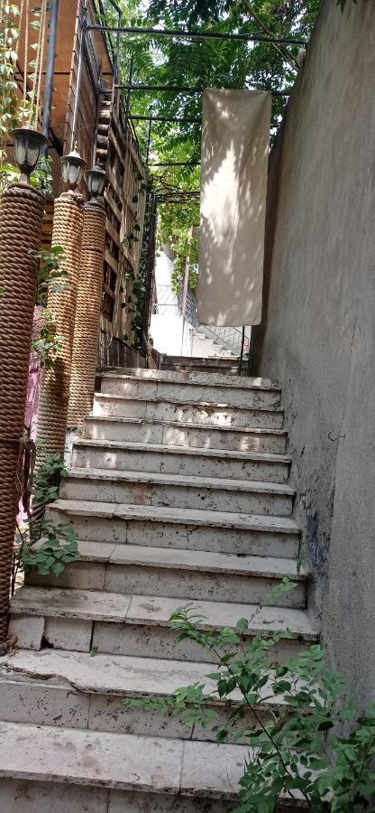 House 56 Yerevan Exterior foto