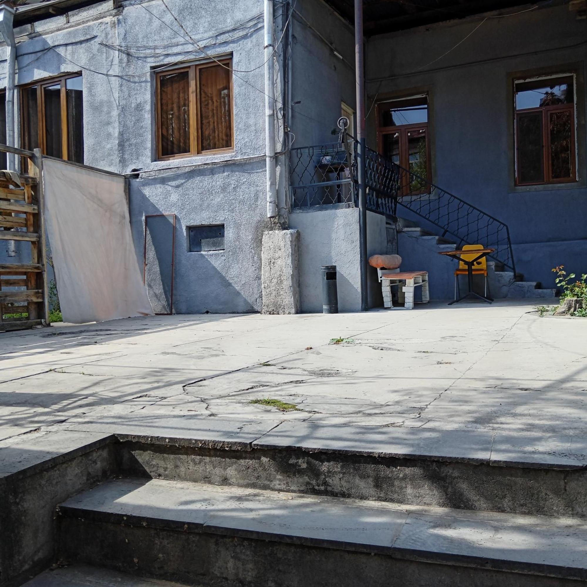 House 56 Yerevan Exterior foto