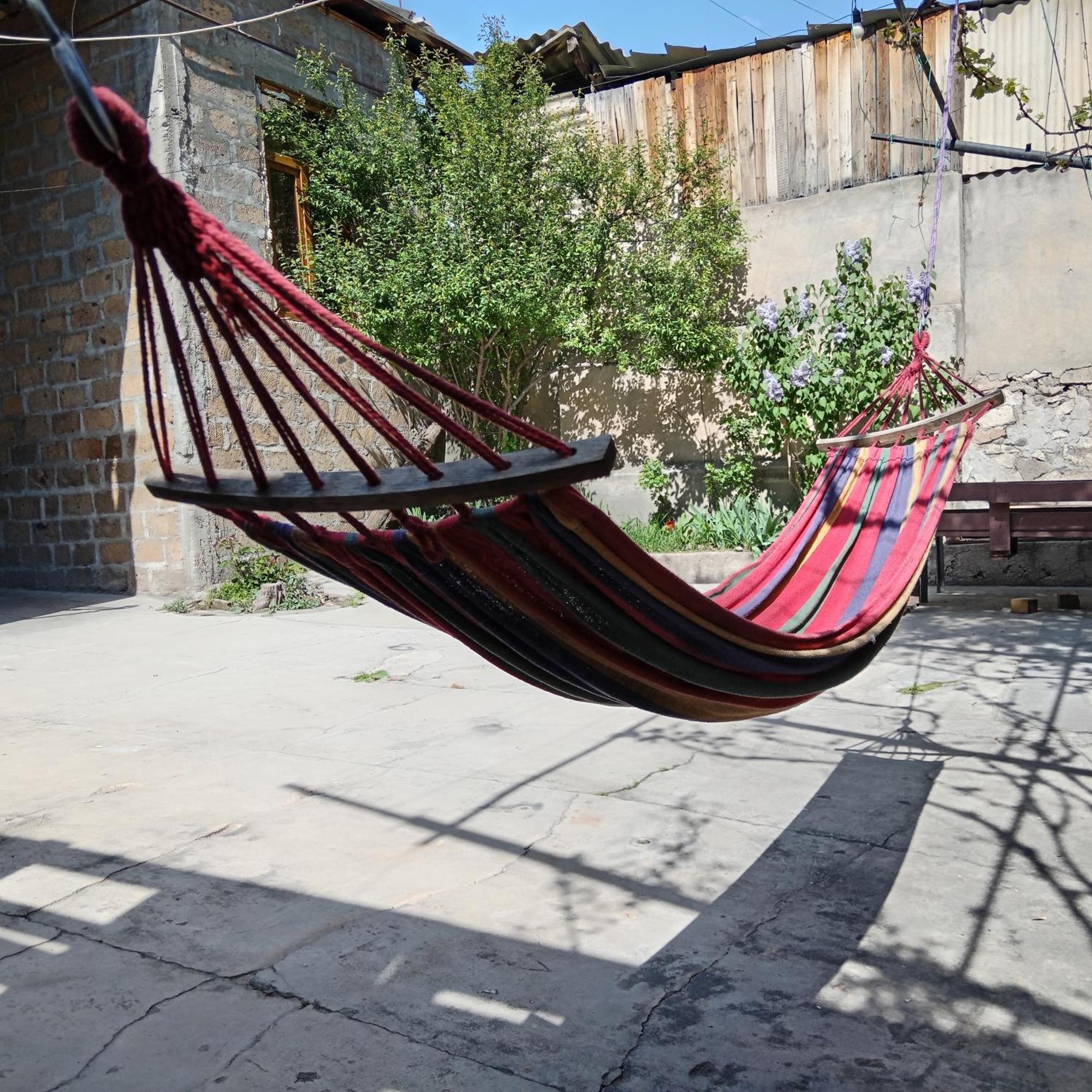 House 56 Yerevan Exterior foto