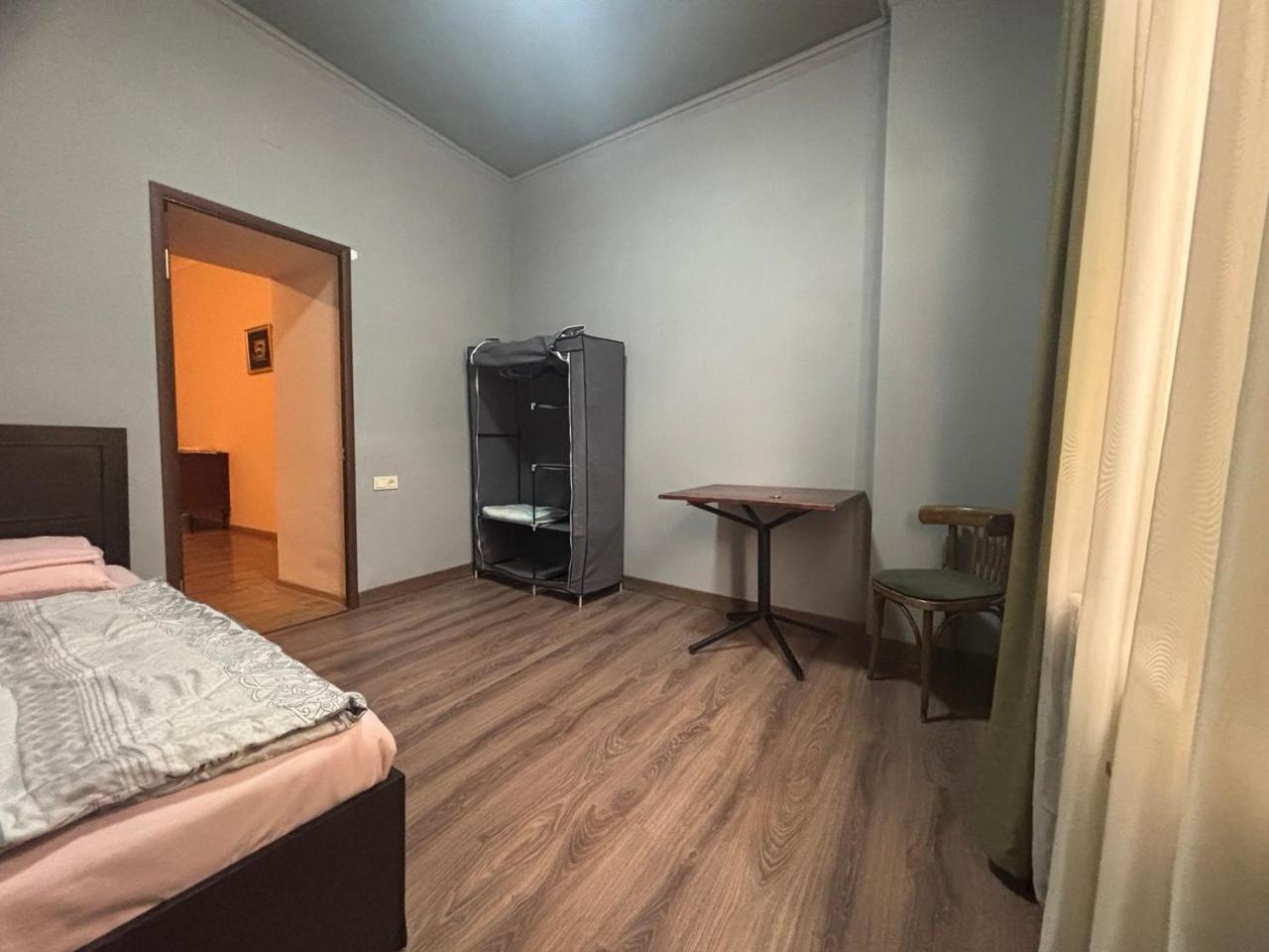 House 56 Yerevan Exterior foto