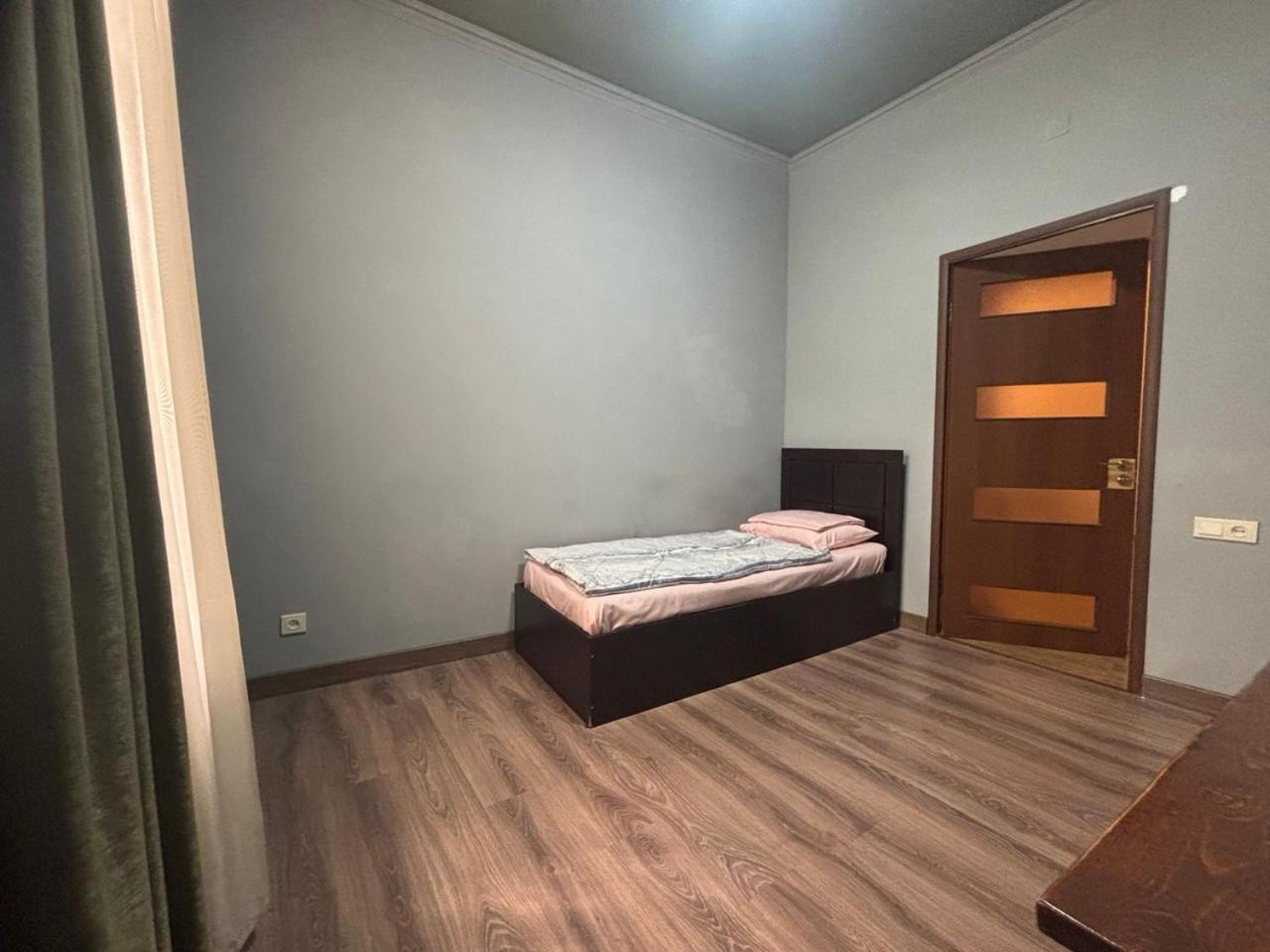 House 56 Yerevan Exterior foto